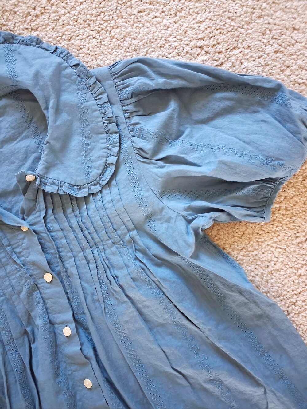 Universal Thread Dusty Blue Peter Pan Collar Puff Sleeve Pintuck Button Up Top - Picture 3 of 8